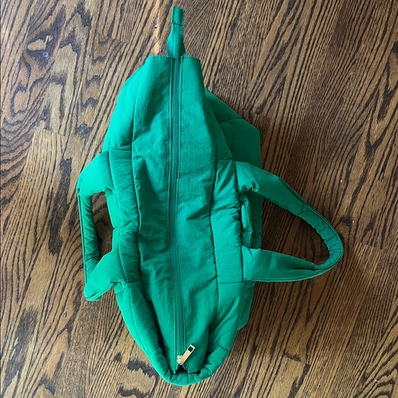 Great🎉 condition A NEW DAY Vibrant Green Quilted Tote Bag approx 20 x 10 x 9 - Picture 4 of 4